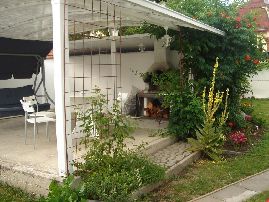 Dum V Podzamci Apartment Melnik Luaran gambar